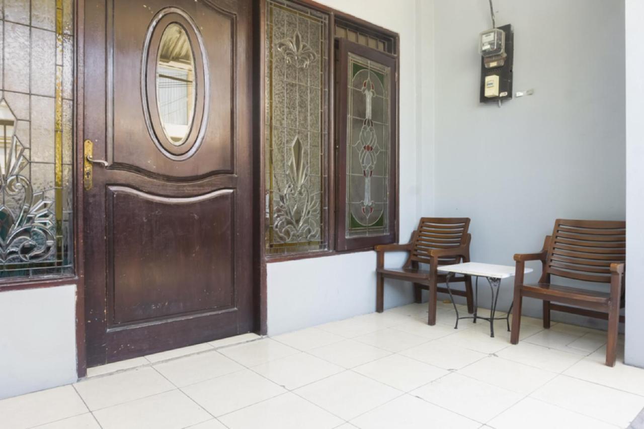 Reddoorz Near Widya Mandala University Surabaya Kültér fotó